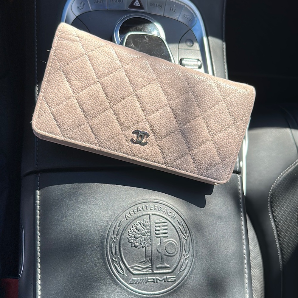 CHANEL wallet